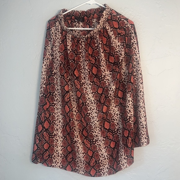 Dressed in lala pink snakeskin skirt set NWOT - Picture 4 of 5